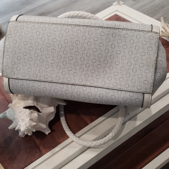 Guess shoulder bad with wallet - Picture 3 of 12